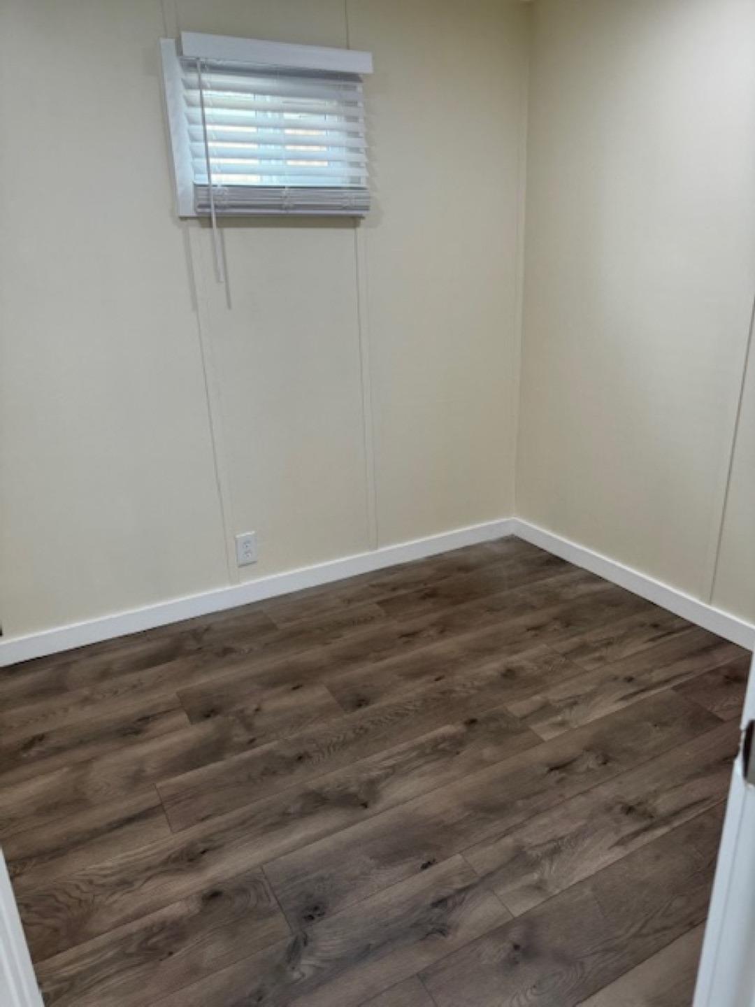 Detail Gallery Image 8 of 11 For 2399 E. 14th Street 135, San Leandro,  CA 94577 - 1 Beds | 1 Baths