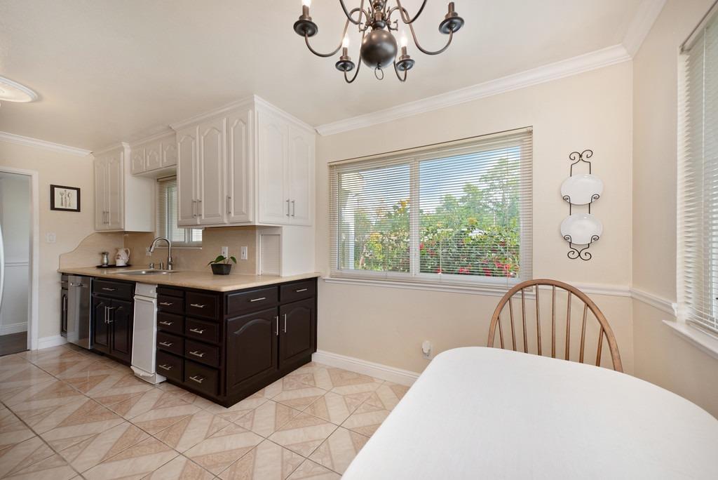 Detail Gallery Image 20 of 47 For 6830 Mercedes Ave, Citrus Heights,  CA 95621 - 3 Beds | 2 Baths