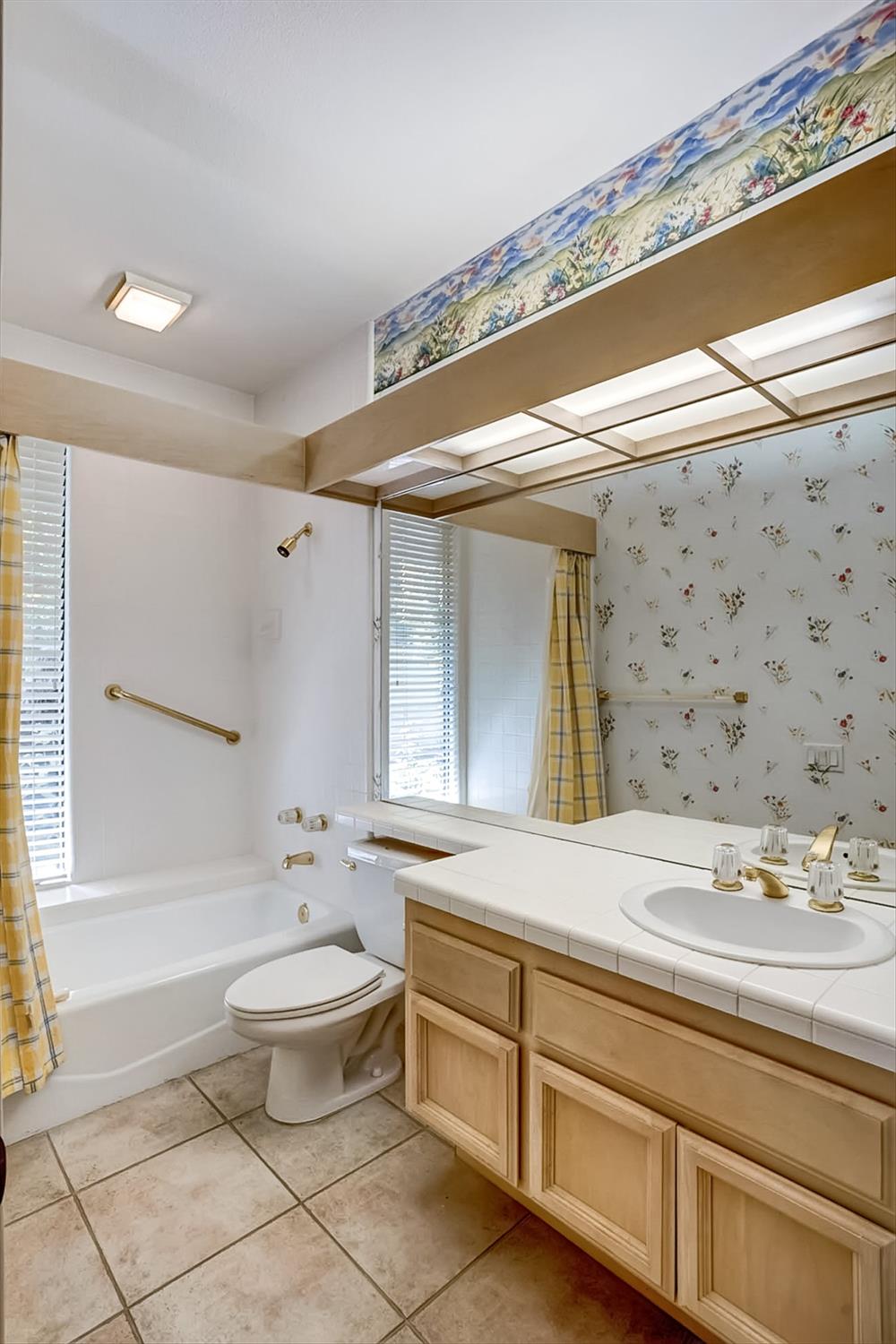 Detail Gallery Image 27 of 63 For 11785 Long Bar Ct, Gold River,  CA 95670 - 4 Beds | 3/2 Baths