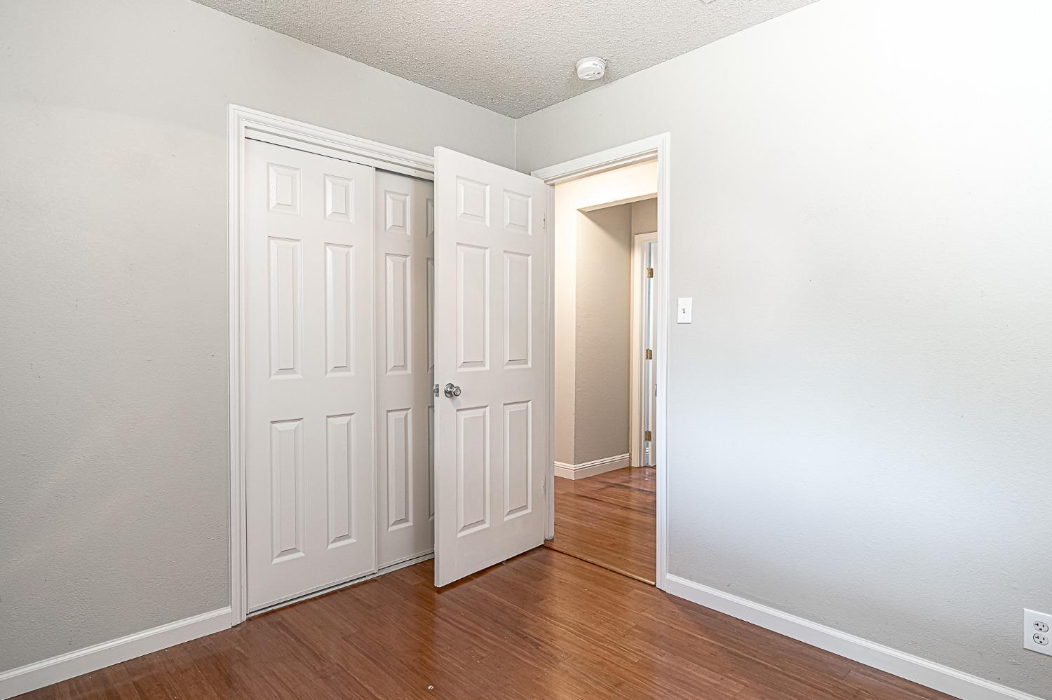 Detail Gallery Image 14 of 23 For 421 a, Waterford,  CA 95386 - 3 Beds | 1 Baths