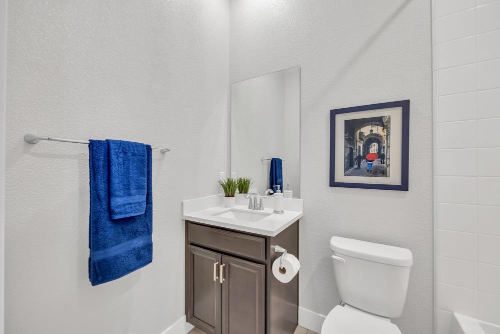 Detail Gallery Image 37 of 79 For 904 Hawks Feather Ln, Rocklin,  CA 95765 - 3 Beds | 3/1 Baths