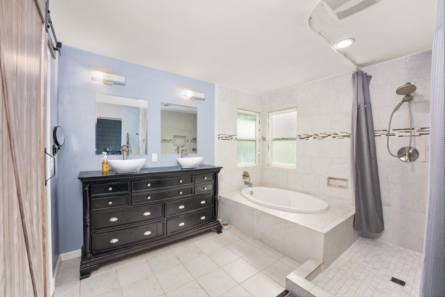 Detail Gallery Image 49 of 72 For 1211 Constitution Ct, Roseville,  CA 95747 - 4 Beds | 2/1 Baths
