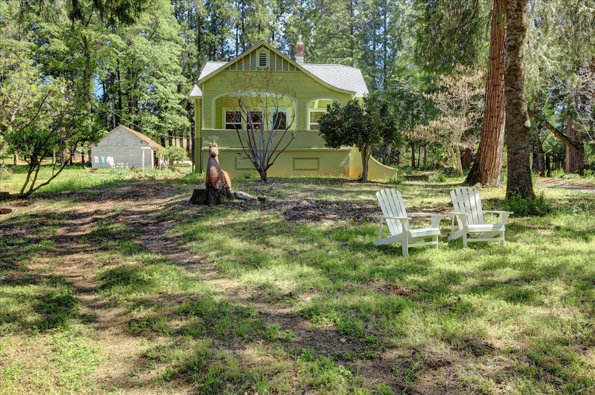 Detail Gallery Image 4 of 71 For 10976 Rough and Ready Hwy, Grass Valley,  CA 95945 - 3 Beds | 1/1 Baths