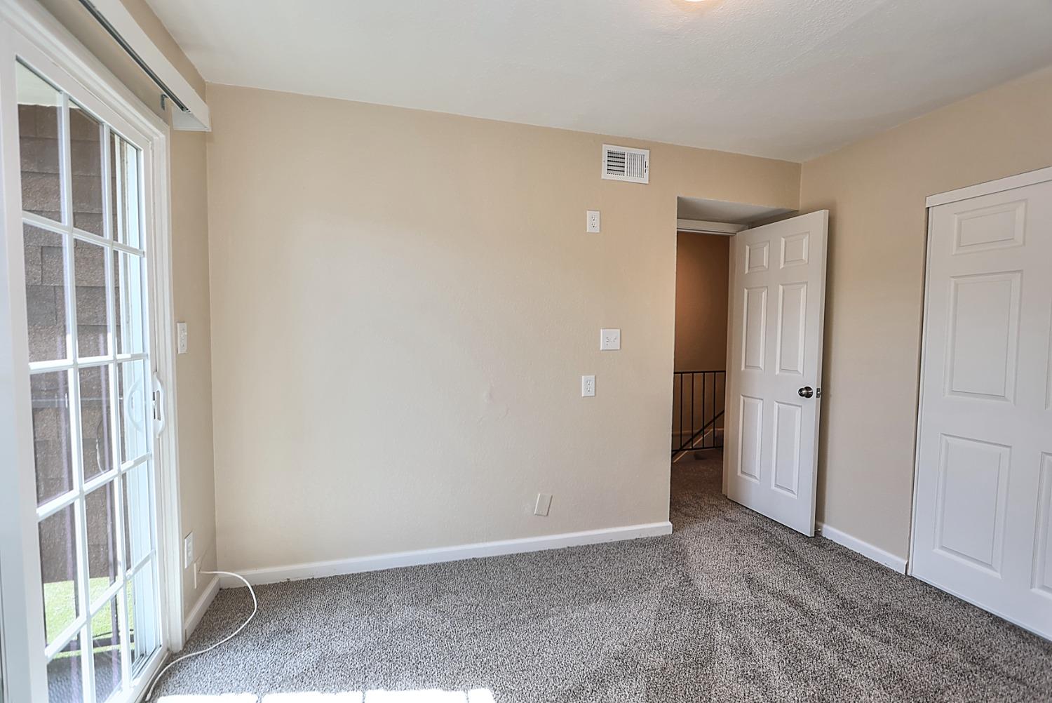 Detail Gallery Image 41 of 49 For 5702 Hillsdale, Sacramento,  CA 95842 - 2 Beds | 1 Baths