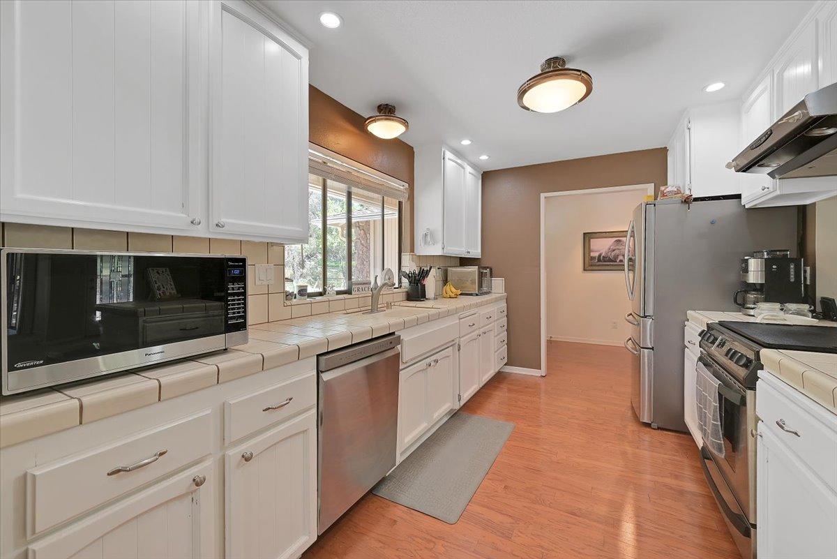 Detail Gallery Image 14 of 56 For 11044 Fisher Ct, Penn Valley,  CA 95946 - 3 Beds | 2 Baths