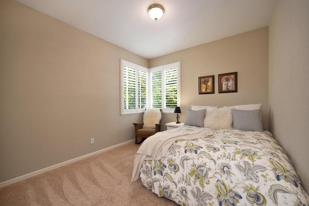 Detail Gallery Image 31 of 49 For 4 Danrobin Ct, Sacramento,  CA 95833 - 3 Beds | 3 Baths