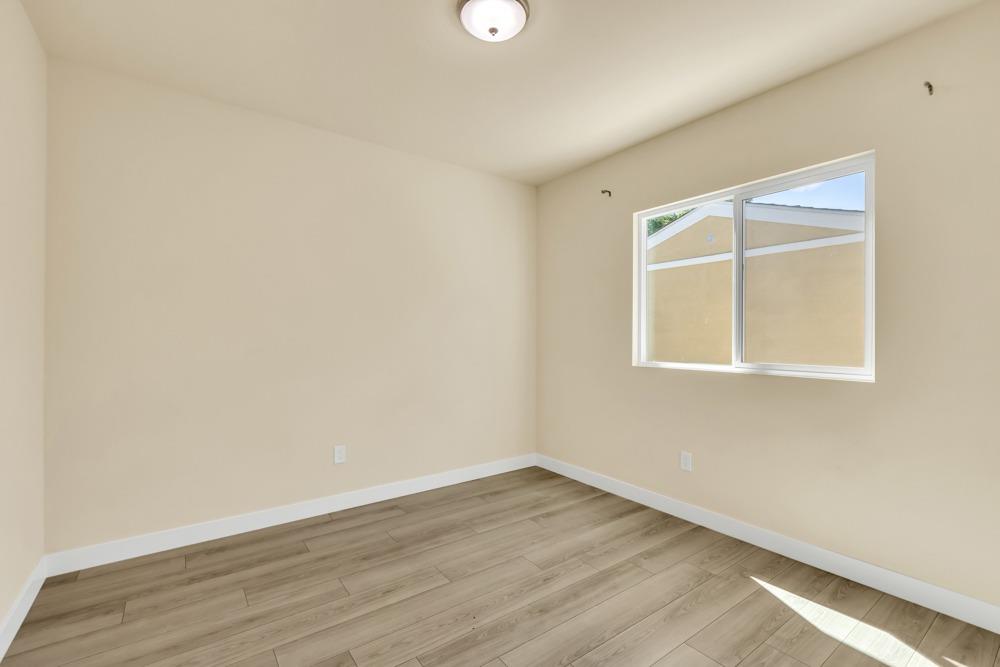 Detail Gallery Image 23 of 35 For 4440 6th Ave, Sacramento,  CA 95820 - 3 Beds | 2 Baths