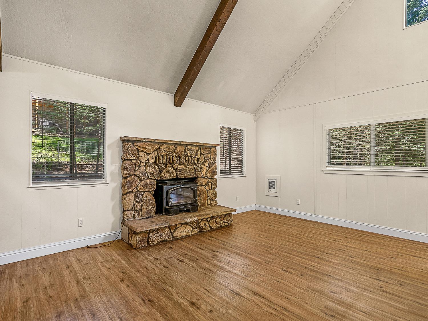 Detail Gallery Image 14 of 36 For 3241 Amber Trl, Pollock Pines,  CA 95726 - 3 Beds | 2 Baths