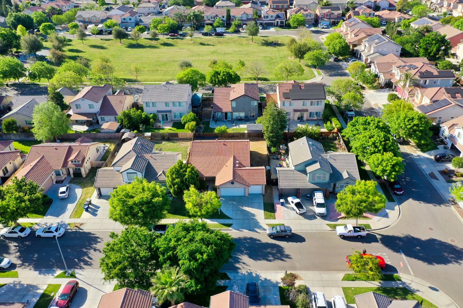 Bertwood Lane, Patterson, California image 2