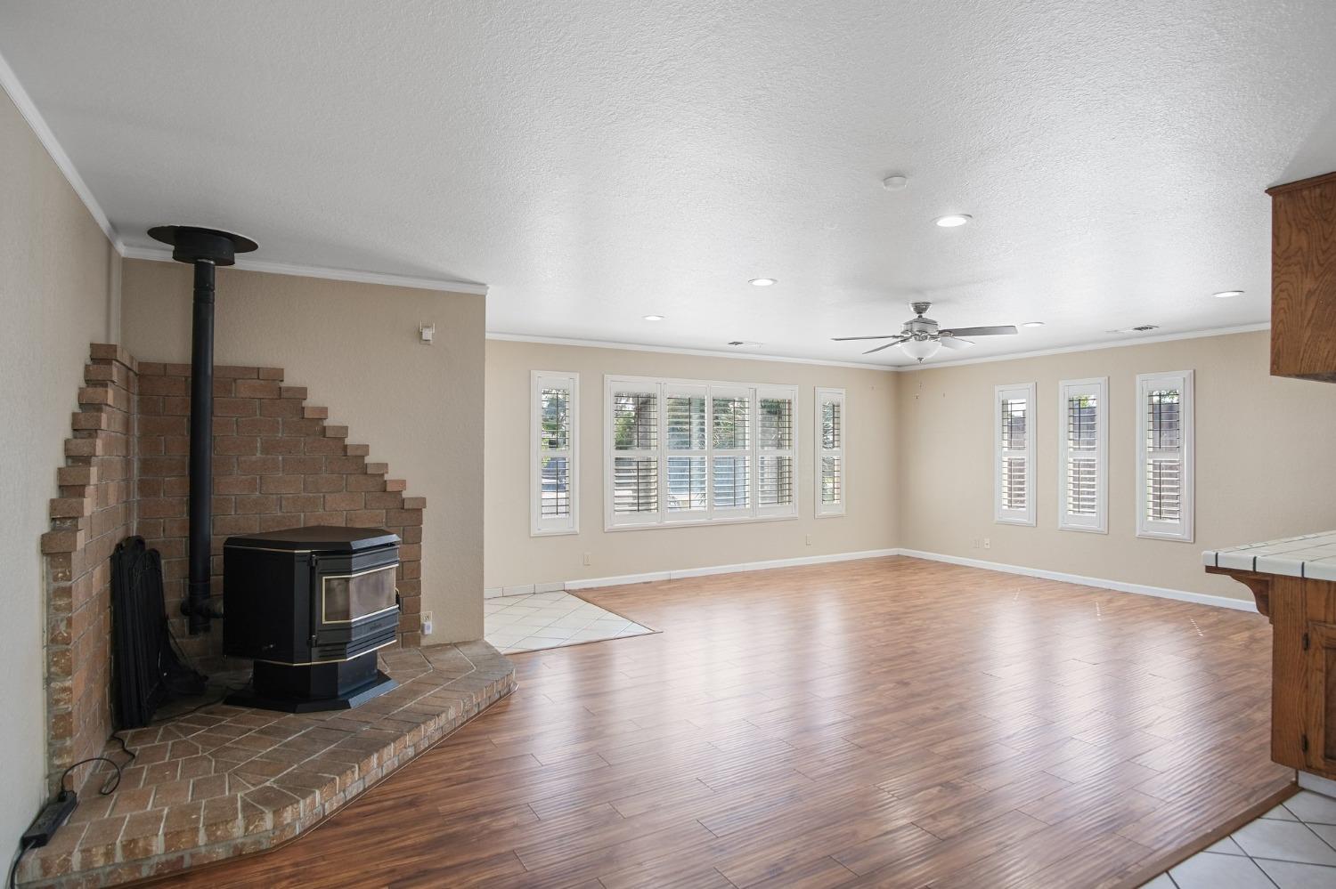 Detail Gallery Image 24 of 27 For 1489 Denise Dr, Ripon,  CA 95366 - 3 Beds | 2 Baths