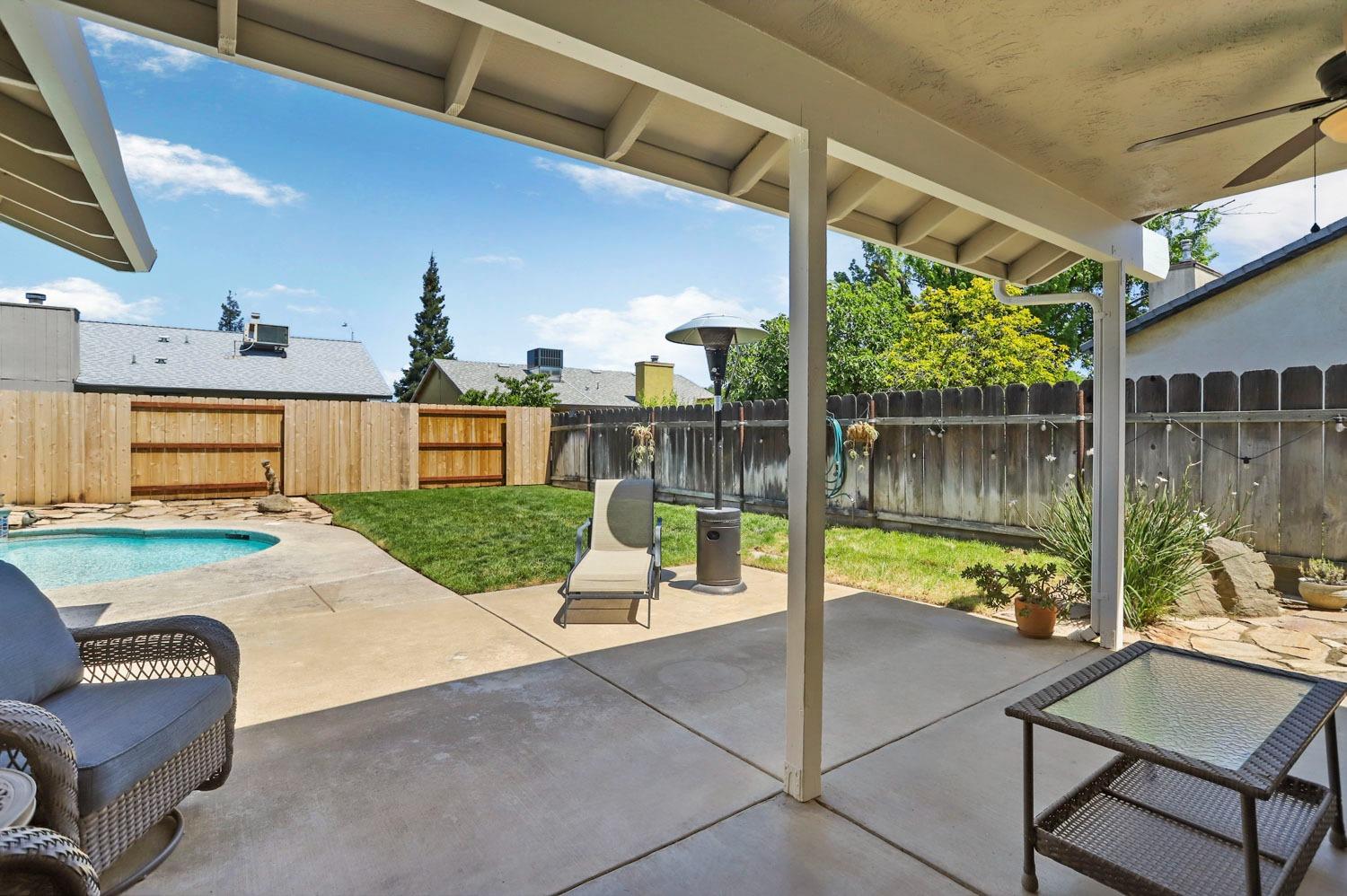 Detail Gallery Image 36 of 45 For 329 Almond Dr, Lodi,  CA 95240 - 3 Beds | 2 Baths