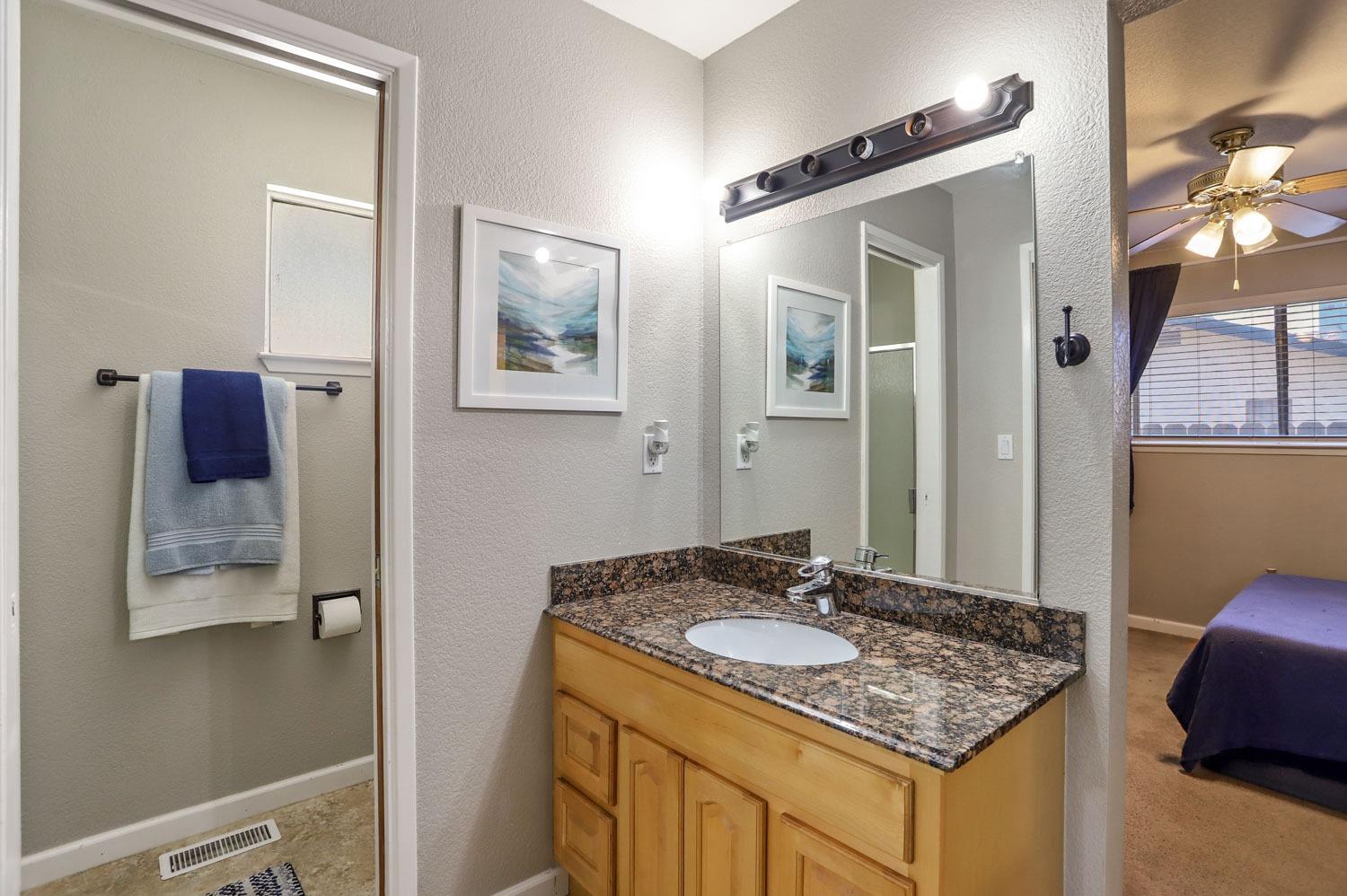 Detail Gallery Image 34 of 41 For 1816 Langton Ln, Modesto,  CA 95350 - 3 Beds | 2 Baths