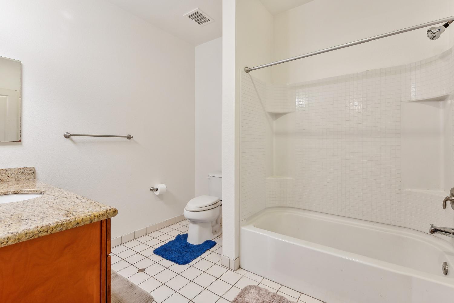 Detail Gallery Image 14 of 37 For 1445 Fruitdale Ave #319,  San Jose,  CA 95128 - 2 Beds | 2 Baths