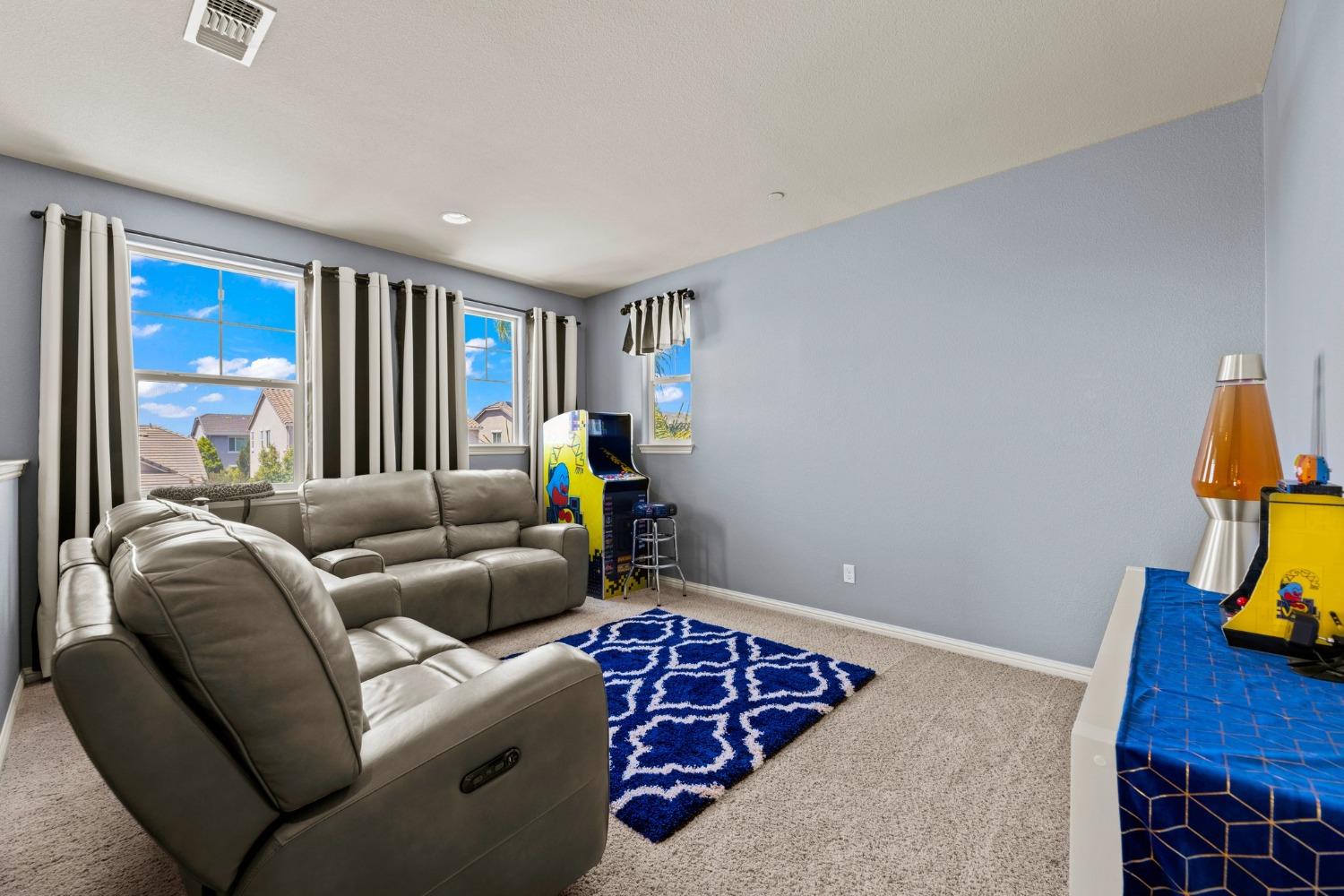 Detail Gallery Image 32 of 72 For 505 Alessandria Pl, Lincoln,  CA 95648 - 4 Beds | 3/1 Baths