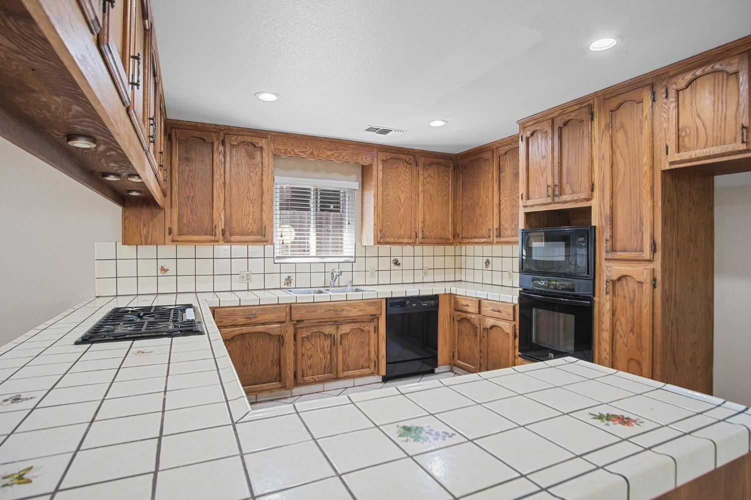 Detail Gallery Image 18 of 27 For 1489 Denise Dr, Ripon,  CA 95366 - 3 Beds | 2 Baths