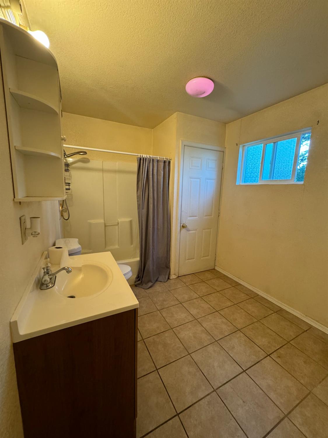 Detail Gallery Image 5 of 45 For 1233 S Depot St, Woodland,  CA 95776 - – Beds | – Baths