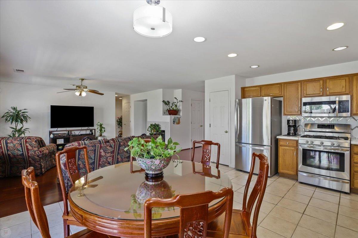 Detail Gallery Image 25 of 66 For 832 S Highland Ave, Ripon,  CA 95366 - 3 Beds | 2 Baths