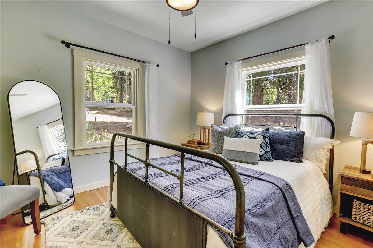 Detail Gallery Image 27 of 71 For 10976 Rough and Ready Hwy, Grass Valley,  CA 95945 - 3 Beds | 1/1 Baths