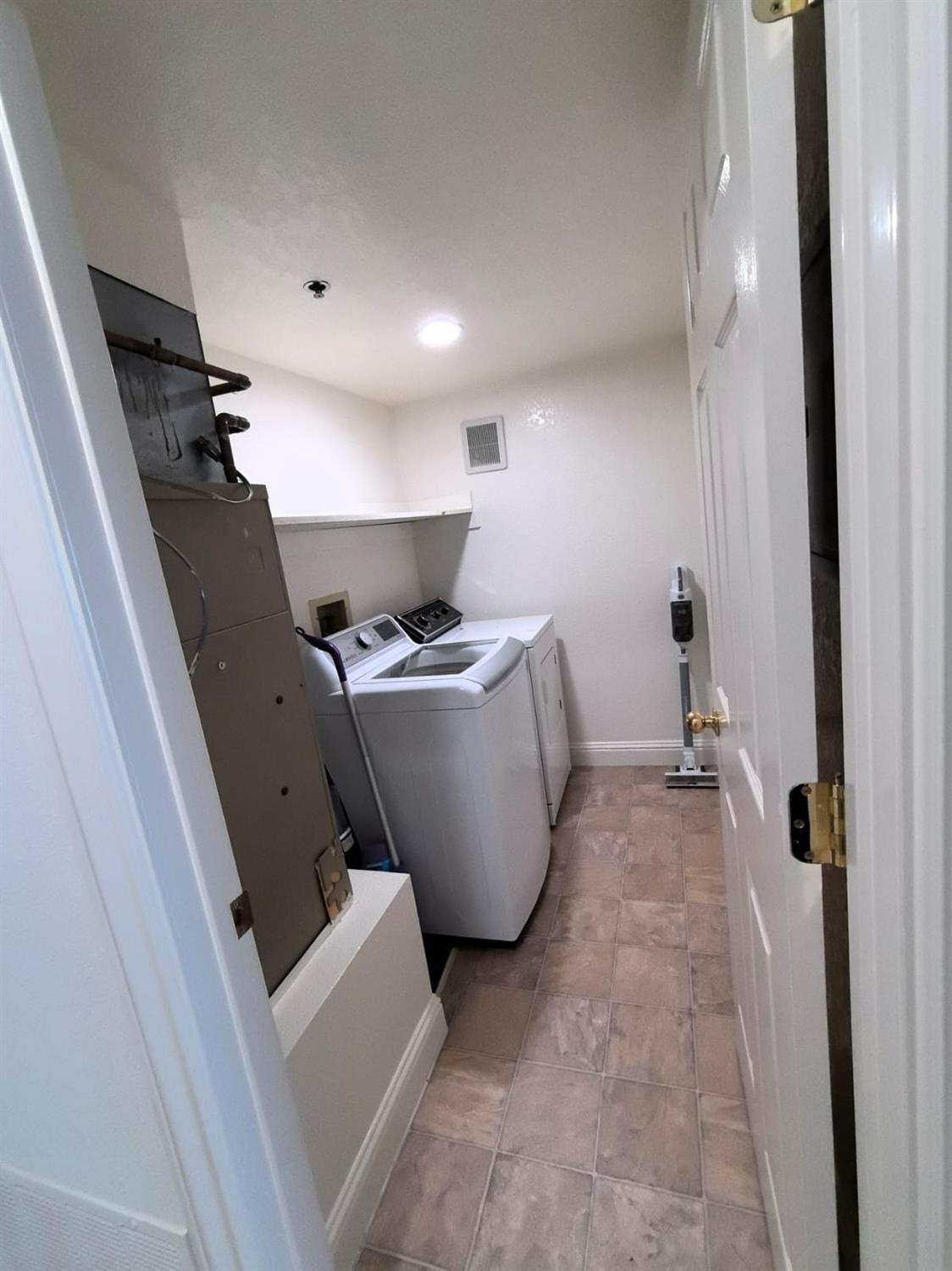 Detail Gallery Image 30 of 36 For 535 Pierce St #2115,  Albany,  CA 94706 - 2 Beds | 2 Baths