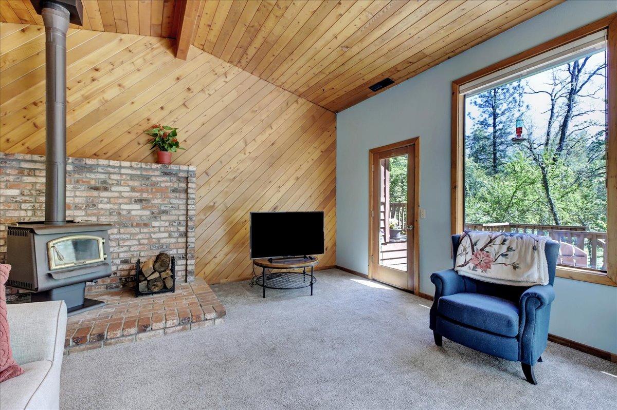 Detail Gallery Image 12 of 63 For 15205 Stinson Dr, Grass Valley,  CA 95949 - 2 Beds | 2 Baths