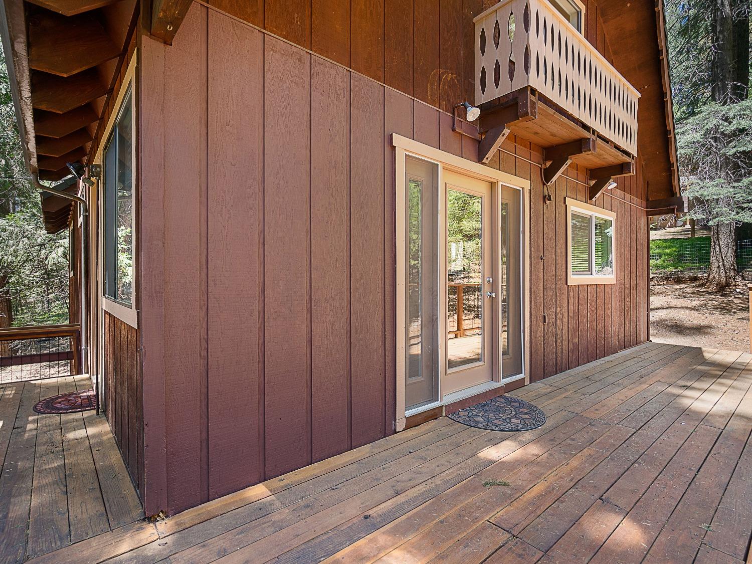 Detail Gallery Image 5 of 36 For 3241 Amber Trl, Pollock Pines,  CA 95726 - 3 Beds | 2 Baths