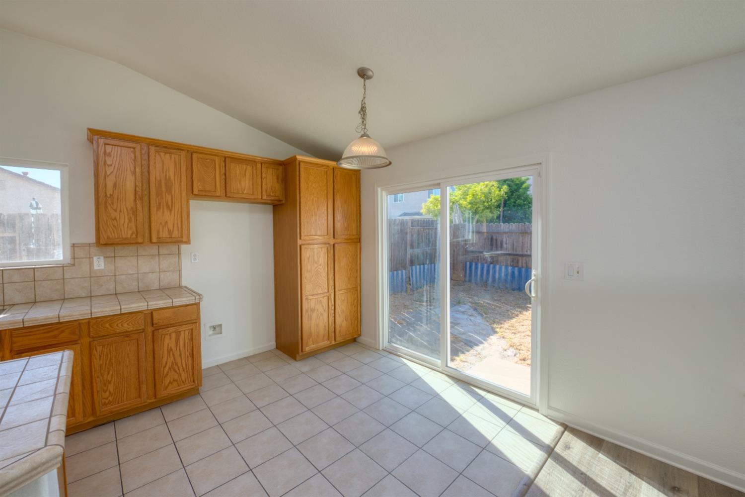 Detail Gallery Image 14 of 32 For 787 Bertwood Ln, Patterson,  CA 95363 - 3 Beds | 2 Baths