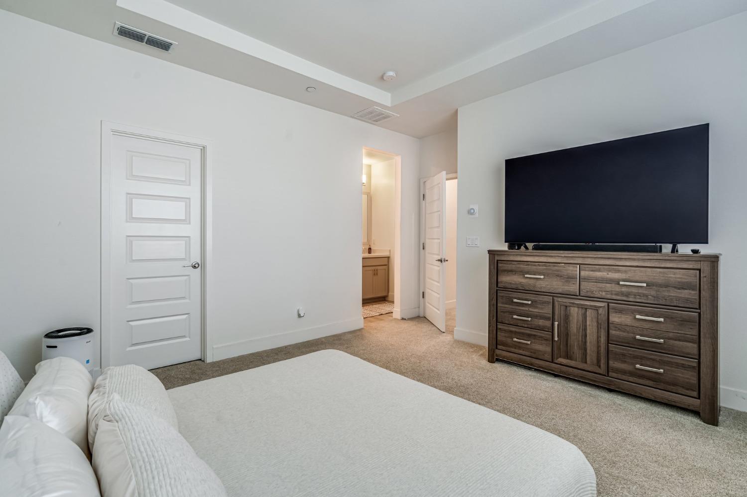 Detail Gallery Image 15 of 21 For 3777 Po River Way, Sacramento,  CA 95834 - 3 Beds | 2/1 Baths