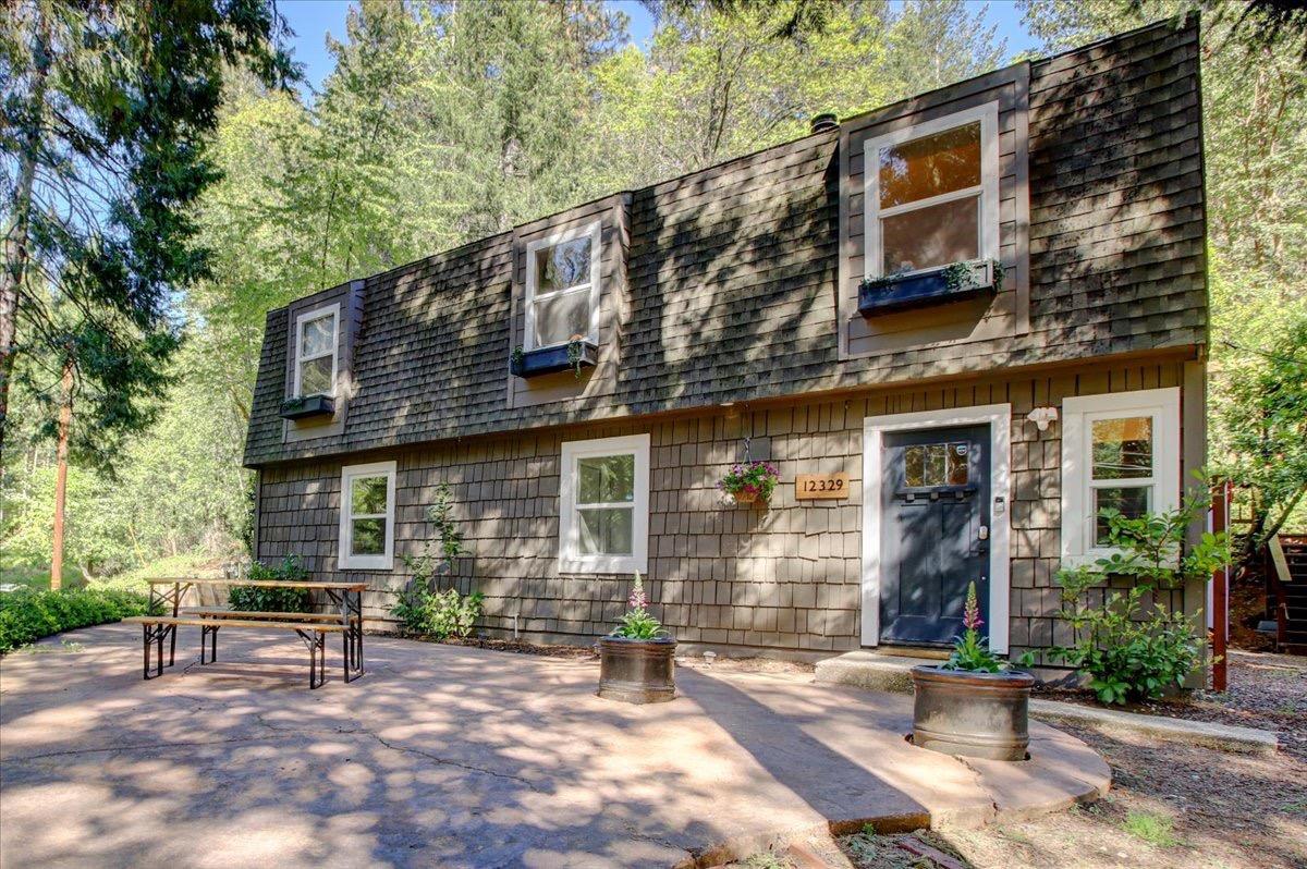 Photo of 12329 Echo Dr in Nevada City, CA