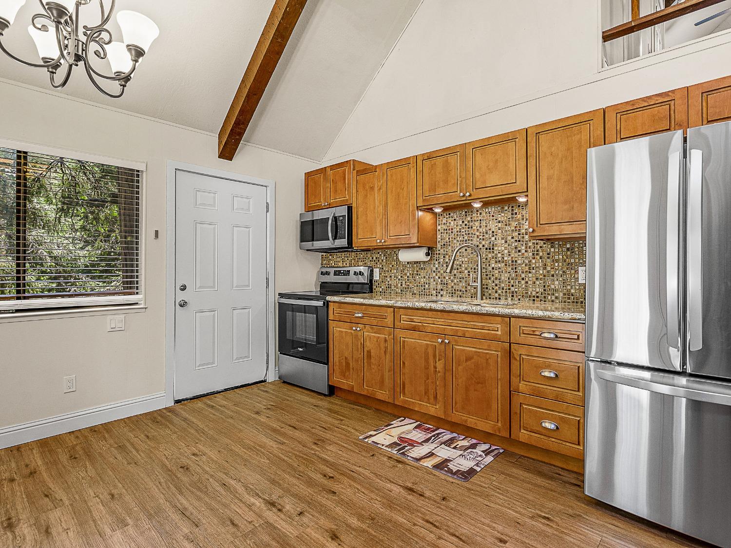 Detail Gallery Image 10 of 36 For 3241 Amber Trl, Pollock Pines,  CA 95726 - 3 Beds | 2 Baths