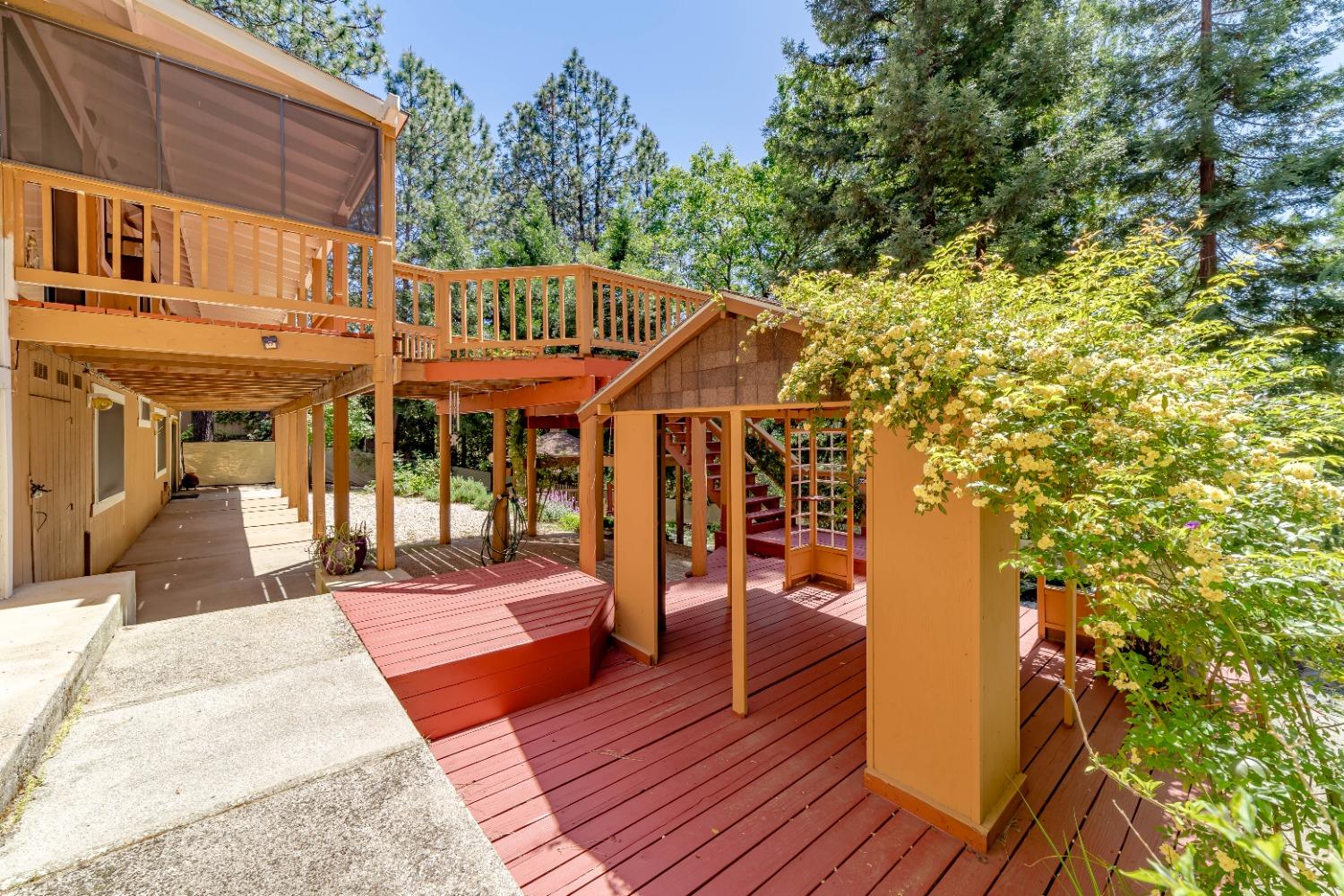 Detail Gallery Image 34 of 60 For 11135 Crotty Ct, Grass Valley,  CA 95949 - 3 Beds | 3 Baths