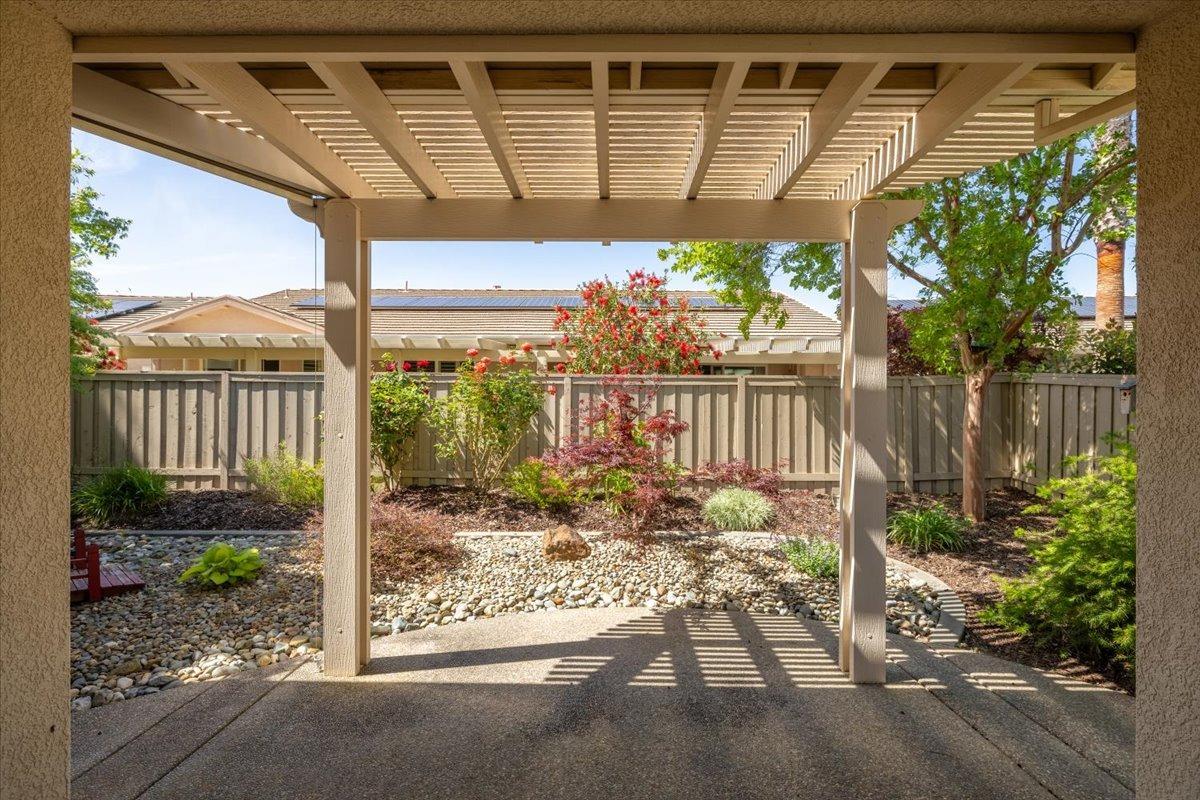 Detail Gallery Image 23 of 45 For 1282 Hawthorne Ln, Lincoln,  CA 95648 - 2 Beds | 2 Baths