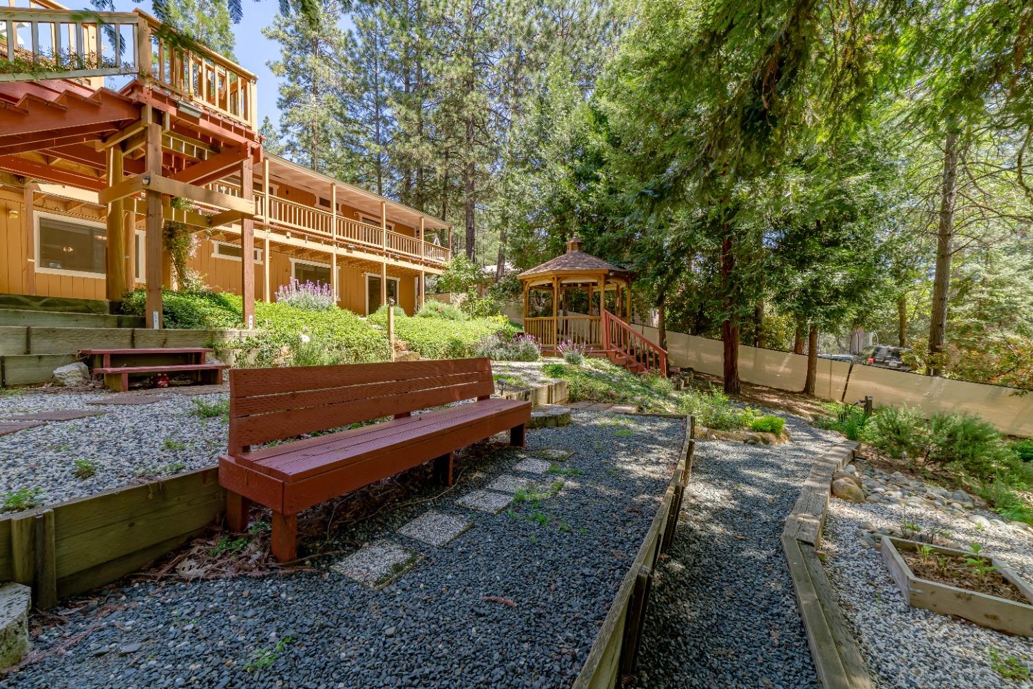 Detail Gallery Image 16 of 60 For 11135 Crotty Ct, Grass Valley,  CA 95949 - 3 Beds | 3 Baths