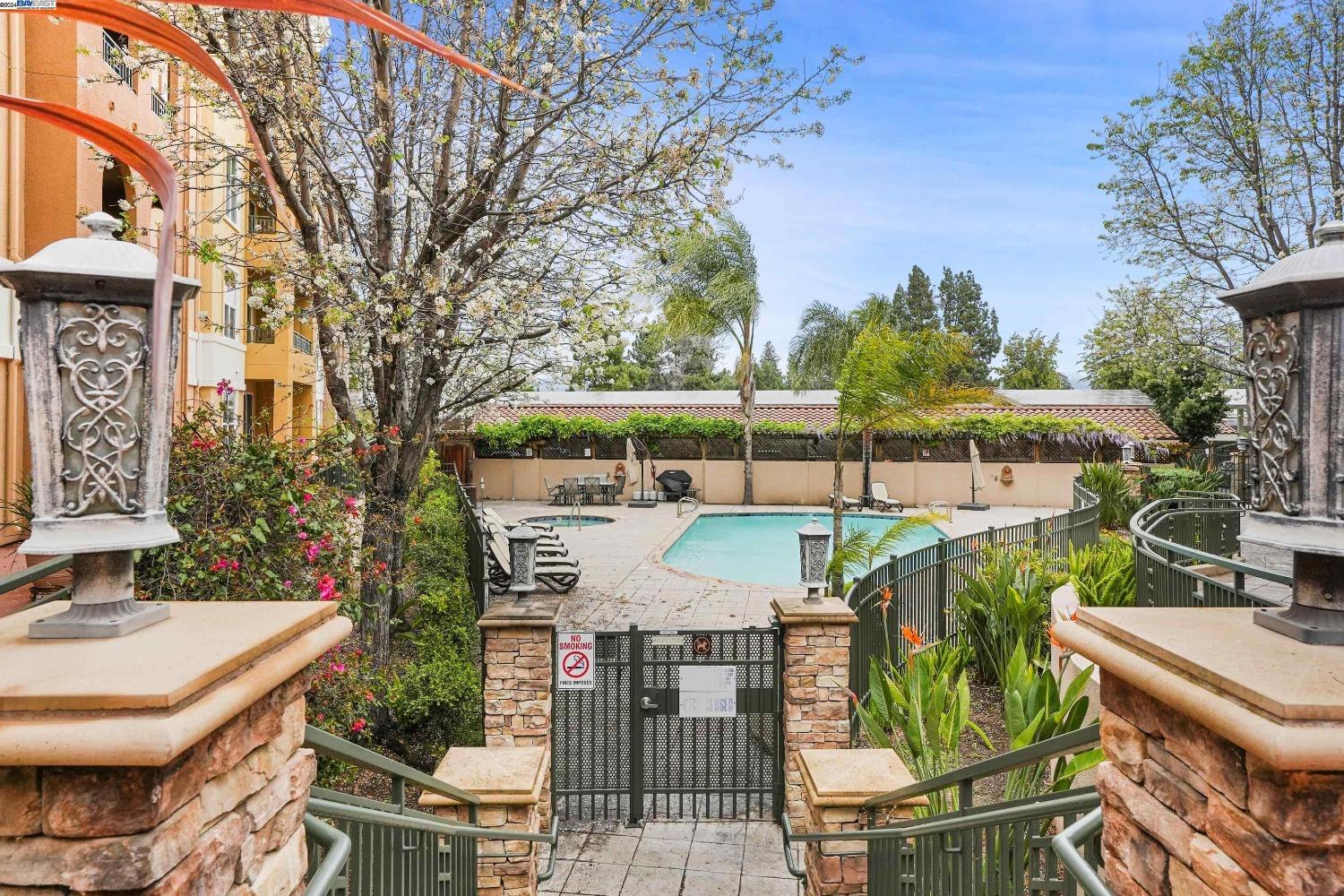 Detail Gallery Image 34 of 37 For 1445 Fruitdale Ave #319,  San Jose,  CA 95128 - 2 Beds | 2 Baths