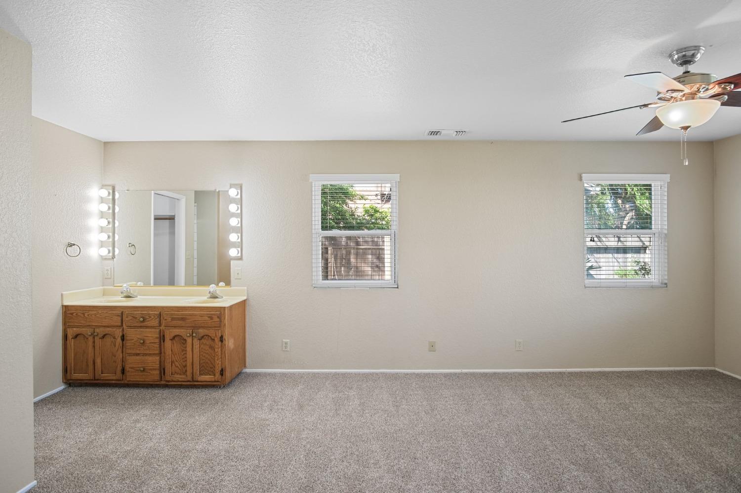Detail Gallery Image 12 of 27 For 1489 Denise Dr, Ripon,  CA 95366 - 3 Beds | 2 Baths