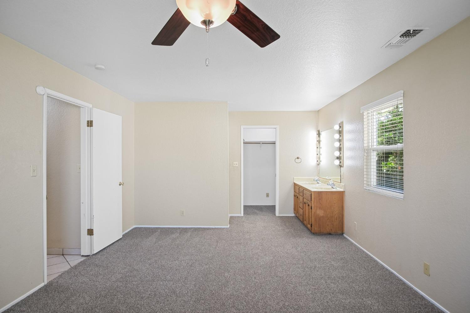 Detail Gallery Image 10 of 27 For 1489 Denise Dr, Ripon,  CA 95366 - 3 Beds | 2 Baths