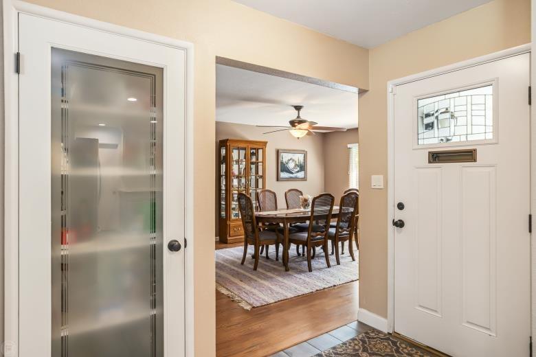 Detail Gallery Image 8 of 38 For 1605 Teakwood Dr, Modesto,  CA 95350 - 3 Beds | 2 Baths