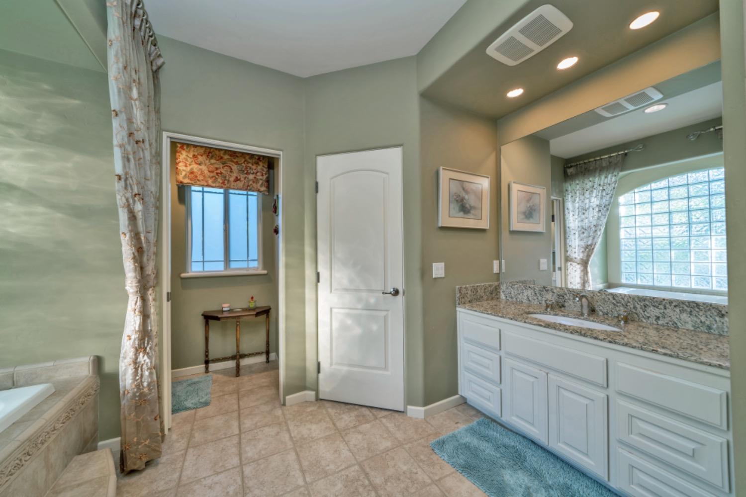 Detail Gallery Image 25 of 85 For 4721 Flying C Rd, Cameron Park,  CA 95682 - 3 Beds | 2 Baths