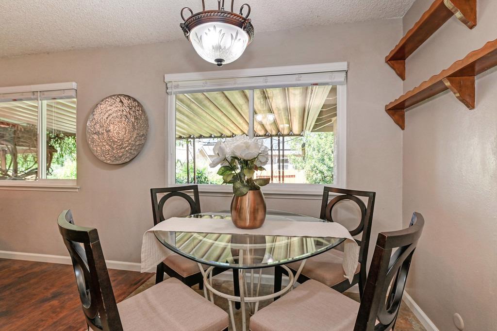 Detail Gallery Image 10 of 58 For 4880 Grove St, Rocklin,  CA 95677 - 2 Beds | 2 Baths