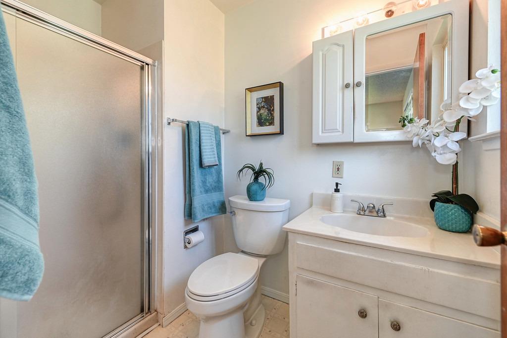 Detail Gallery Image 22 of 58 For 4880 Grove St, Rocklin,  CA 95677 - 2 Beds | 2 Baths