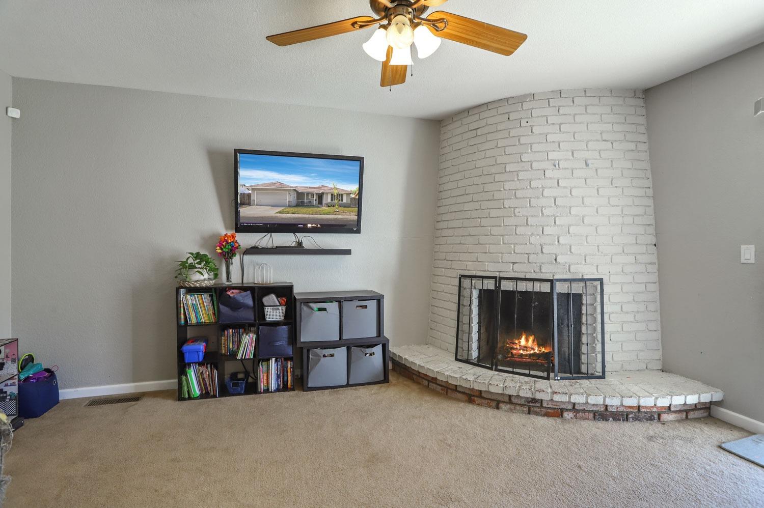 Detail Gallery Image 23 of 41 For 1816 Langton Ln, Modesto,  CA 95350 - 3 Beds | 2 Baths