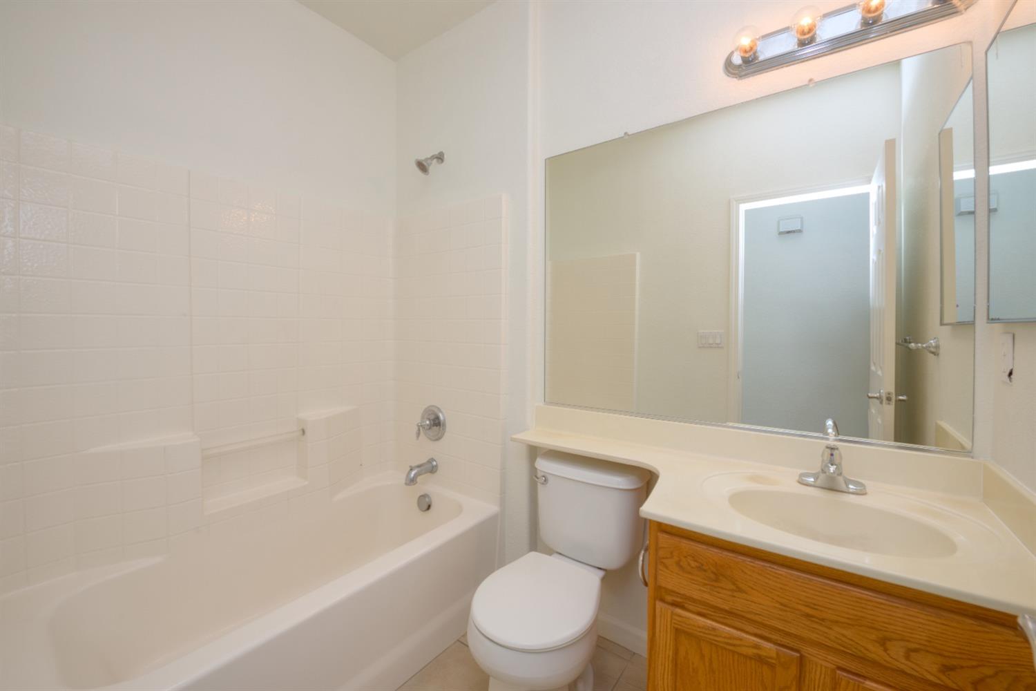 Detail Gallery Image 18 of 32 For 787 Bertwood Ln, Patterson,  CA 95363 - 3 Beds | 2 Baths