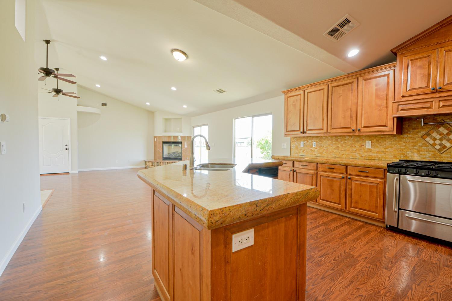 Detail Gallery Image 23 of 50 For 13711 Johnson Rd, Los Banos,  CA 93635 - 4 Beds | 2 Baths
