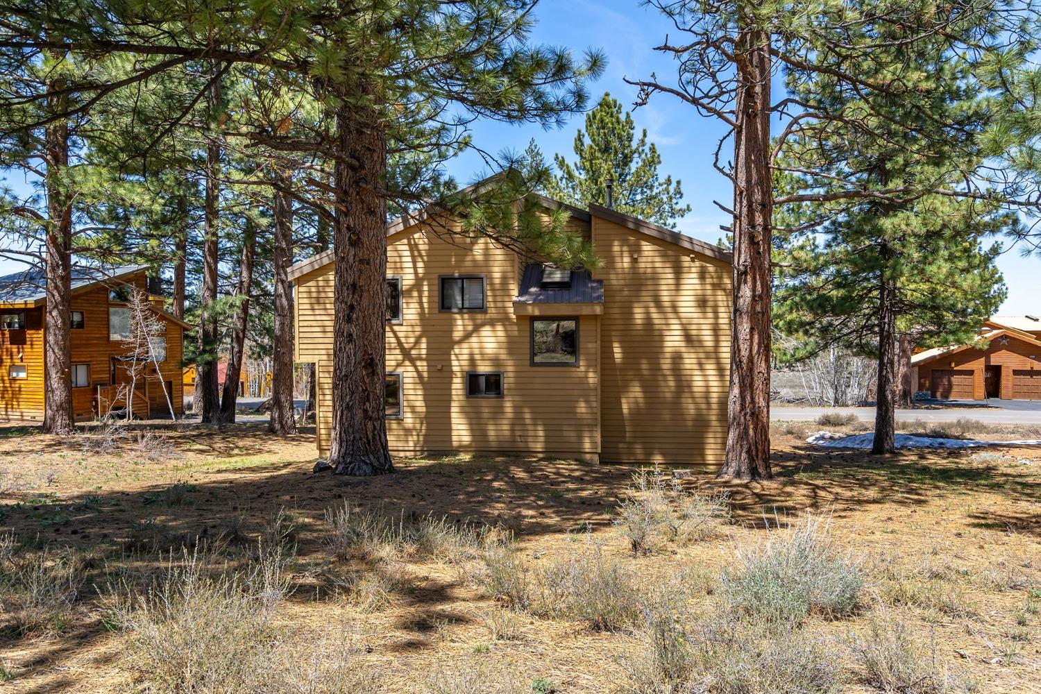Detail Gallery Image 27 of 41 For 251 Basque Dr, Truckee,  CA 96161 - 3 Beds | 2 Baths