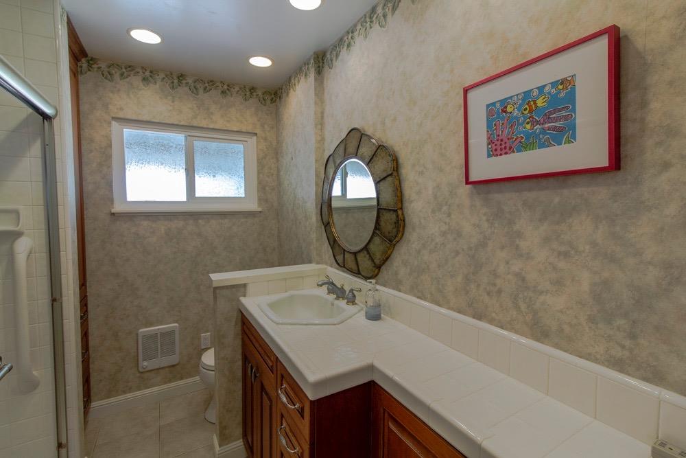 Detail Gallery Image 19 of 29 For 5118 Boyd Dr, Carmichael,  CA 95608 - 3 Beds | 1/1 Baths