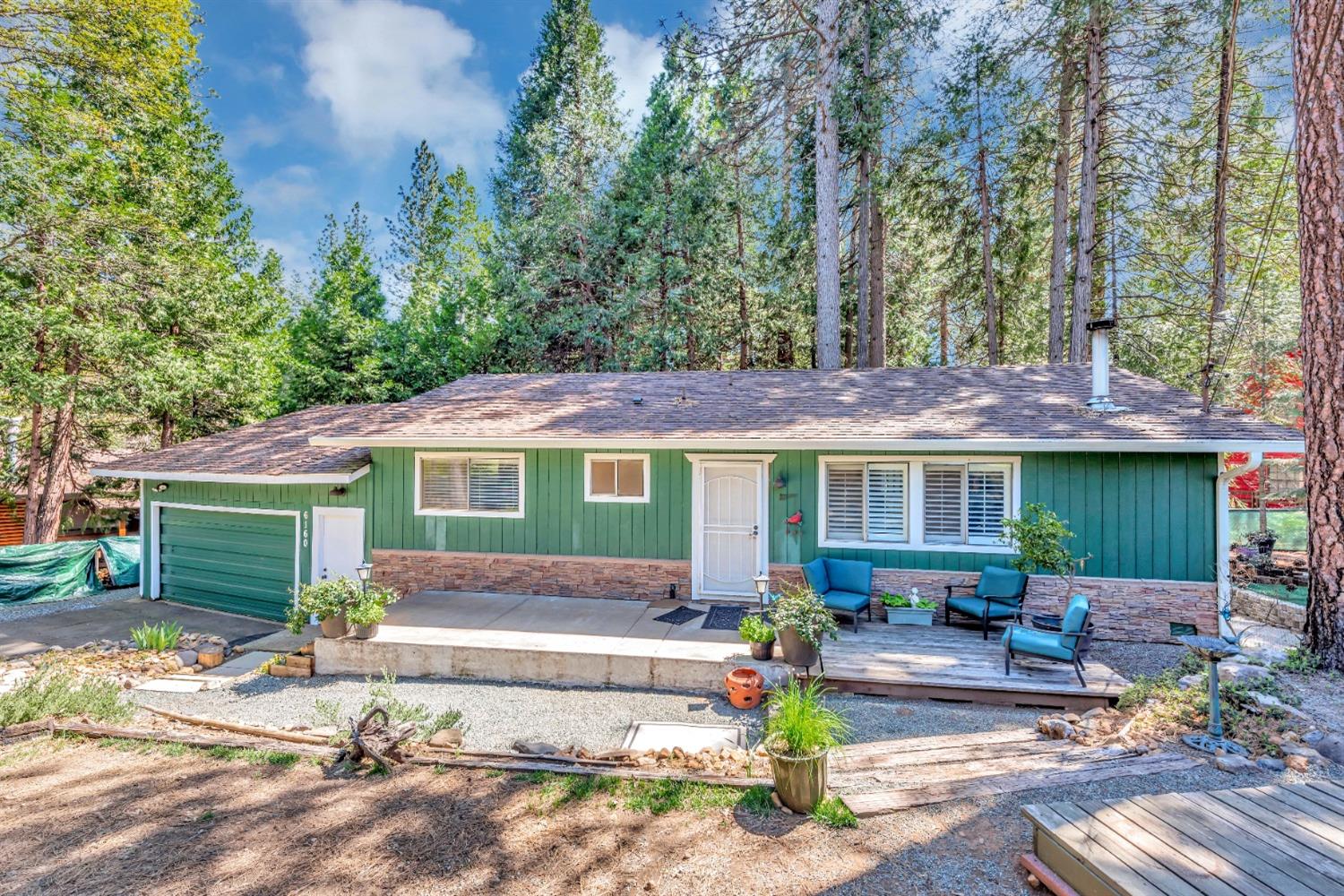 Detail Gallery Image 1 of 42 For 6160 Speckled Rd, Pollock Pines,  CA 95726 - 2 Beds | 2 Baths