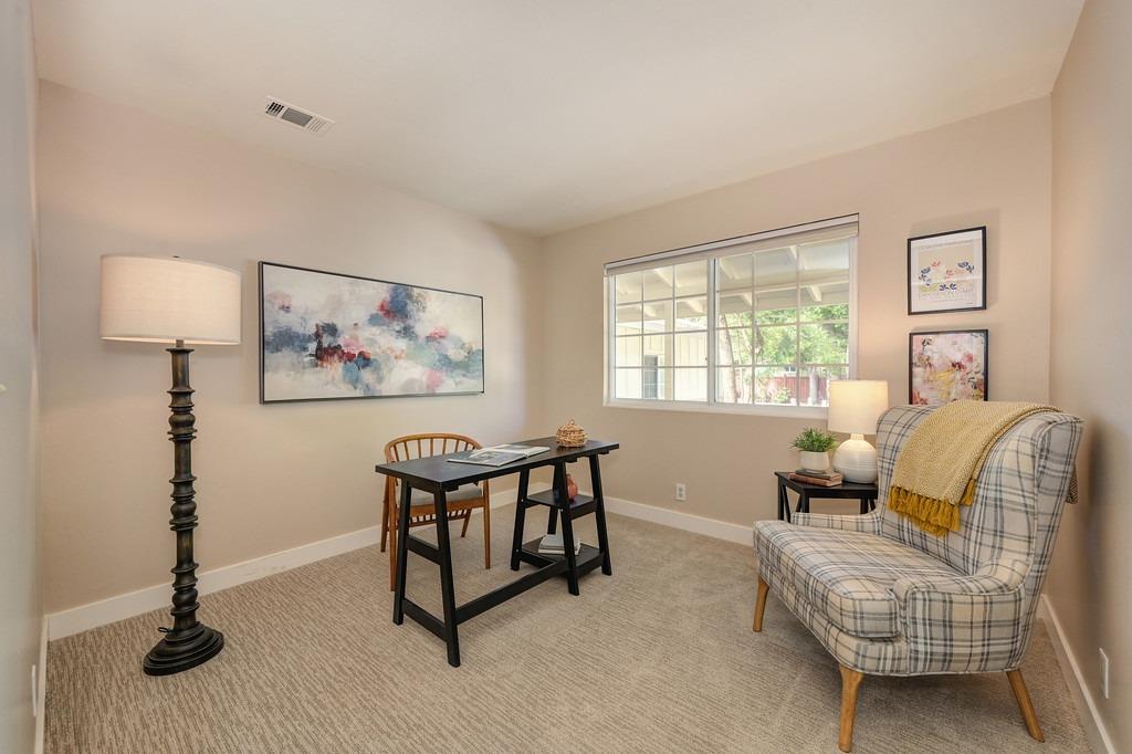 Detail Gallery Image 13 of 48 For 1422 Monarch Ln, Davis,  CA 95618 - 3 Beds | 2 Baths