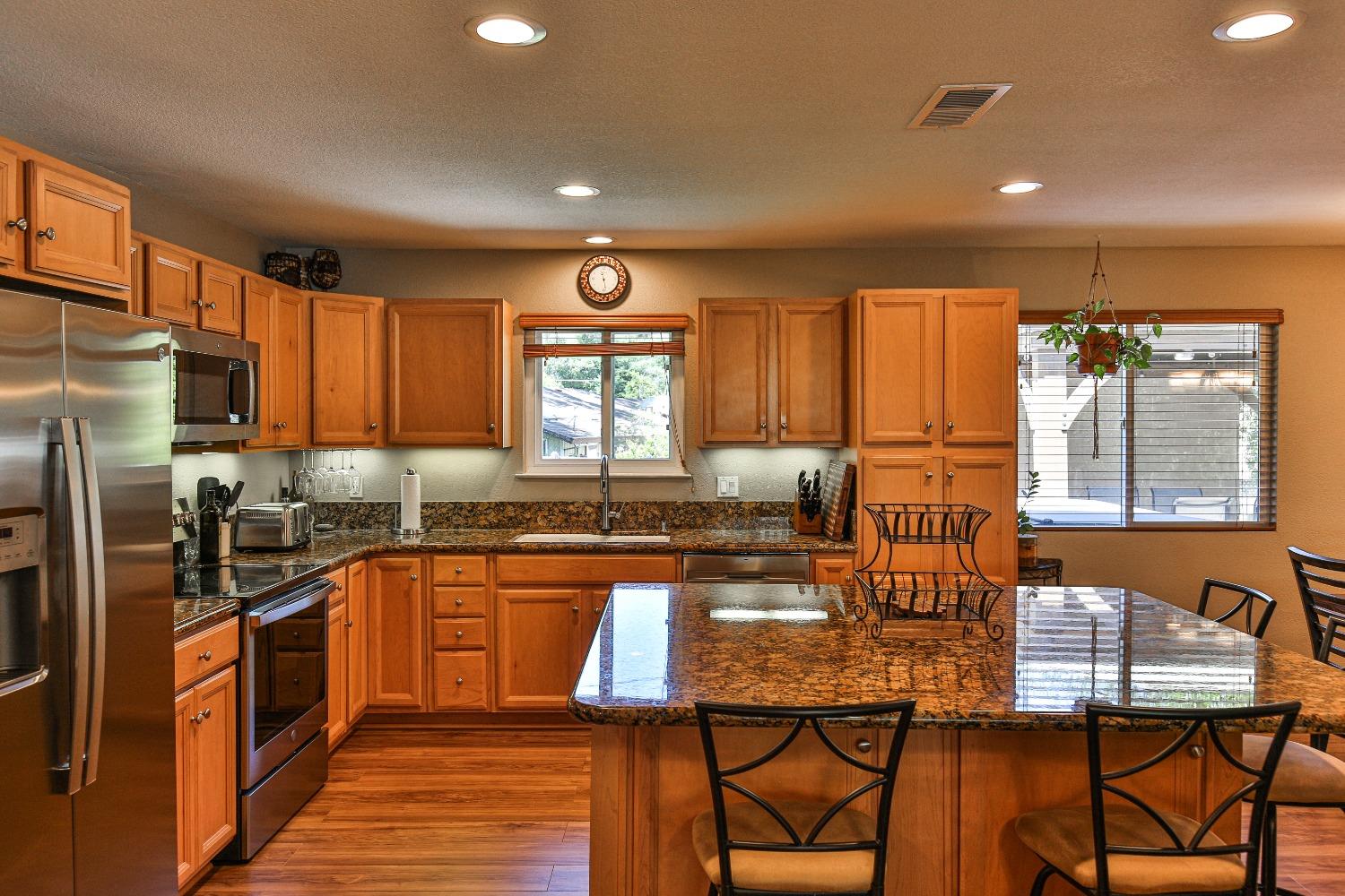 Detail Gallery Image 16 of 81 For 2360 Ponderosa Rd, Rescue,  CA 95672 - 3 Beds | 2 Baths