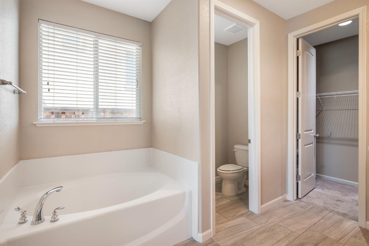 Detail Gallery Image 16 of 23 For 1749 Sandypoint Rd, West Sacramento,  CA 95691 - 3 Beds | 2 Baths