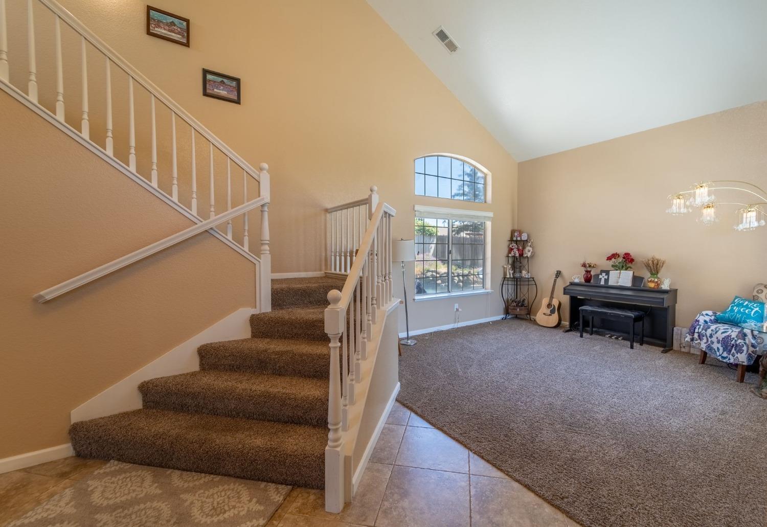 Detail Gallery Image 8 of 32 For 233 Pinto Creek Ct, Oakdale,  CA 95361 - 3 Beds | 2/1 Baths