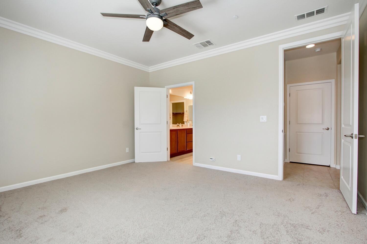 Detail Gallery Image 21 of 51 For 9855 Hatherton Way, Elk Grove,  CA 95757 - 2 Beds | 2 Baths